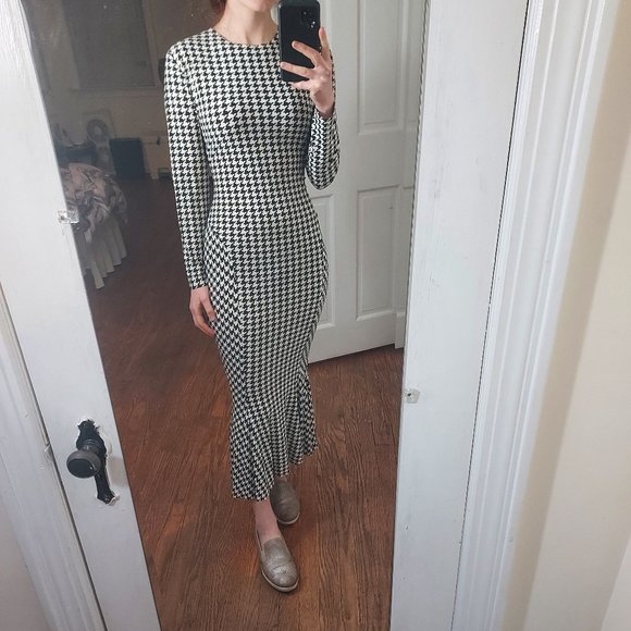 NORMA KAMALI Black White Check Long Sleeve Crew Fishtail Dress - Picture 1 of 8